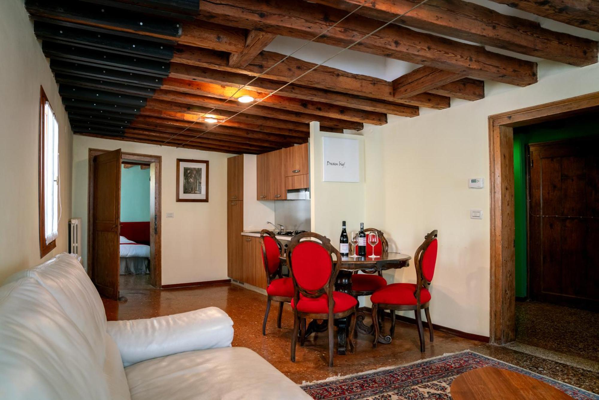 Palazzo San Luca 3* Venecia